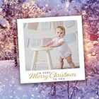 Kerst fotokaart stijlvol baby met kruk